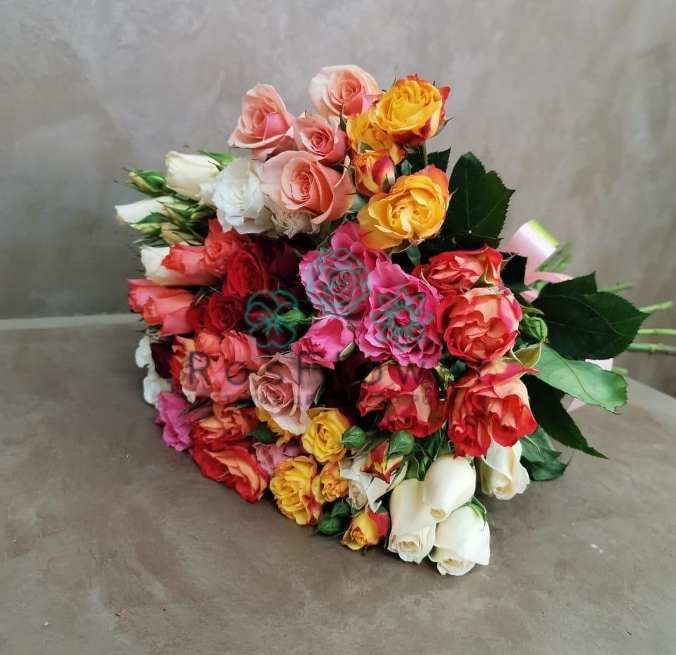 Букет цветов из: Розы в Пестово Новгородская область