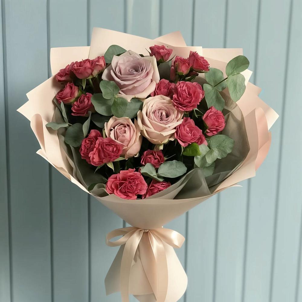 Букет цветов из: Гвоздики и Розы в Пестово Новгородская область