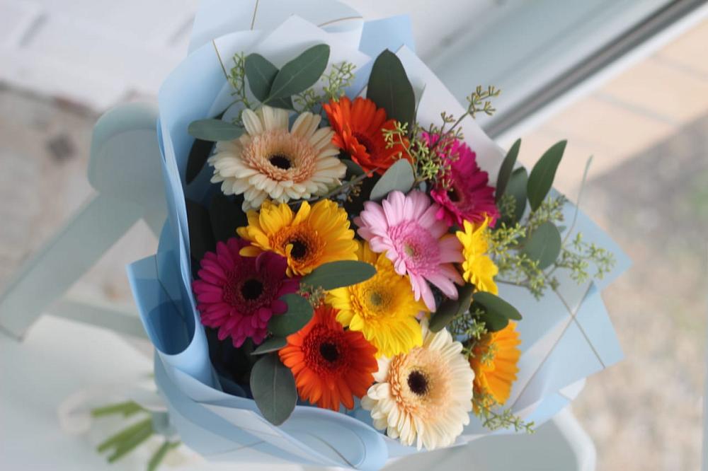 Букет цветов из: Герберы в Пестово Новгородская область