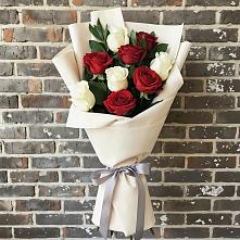 Букет цветов из:  Розы в Пестово Новгородская область