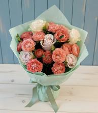 Букет цветов из:  Розы в Пестово Новгородская область