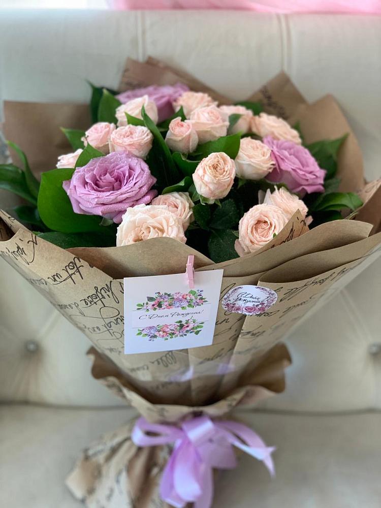 Букет цветов из: Розы в Пестово Новгородская область