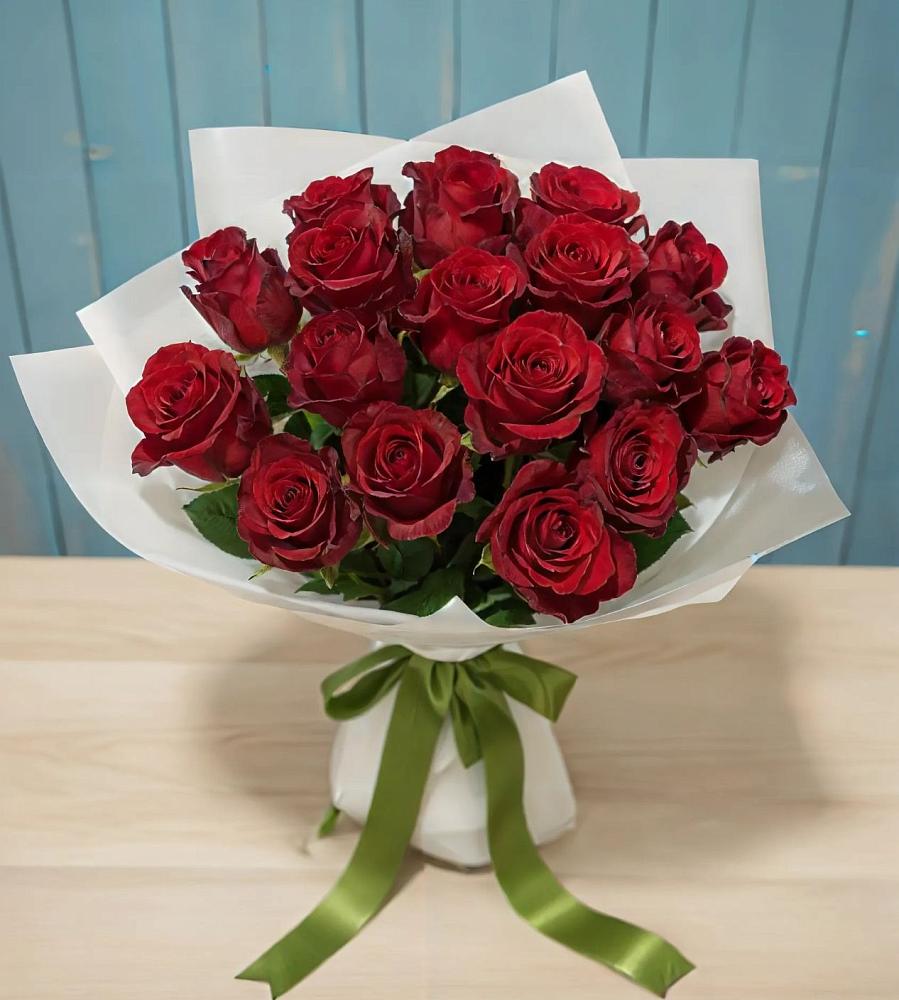 Букет Красные розы в Пестово Новгородская область