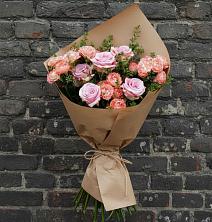 Букет цветов из:  Розы в Пестово Новгородская область