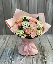 Букет цветов из:  Гвоздики, Розы и Хризантемы в Пестово Новгородская область