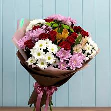 Букет цветов из:  Розы, Хризантемы и Альстромерии в Пестово Новгородская область