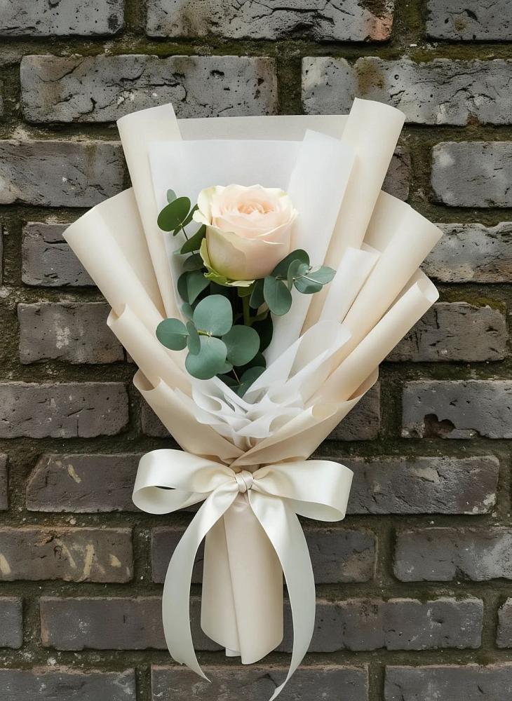 Букет цветов из: Розы в Пестово Новгородская область