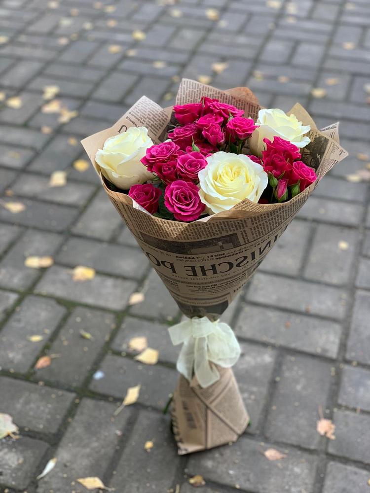 Букет цветов из: Розы в Пестово Новгородская область