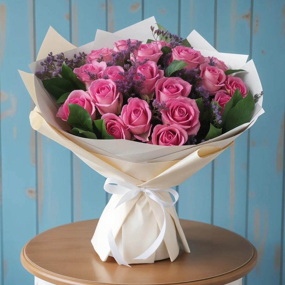 Букет цветов из: Розы в Пестово Новгородская область