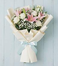 Букет цветов из:  Лилии в Пестово Новгородская область