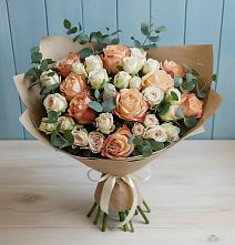 Букет цветов из:  Альстромерии и Розы #REPLACE_PRED# Пестово Новгородская область