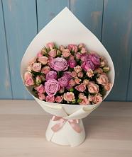 Букет цветов из:  Розы в Пестово Новгородская область